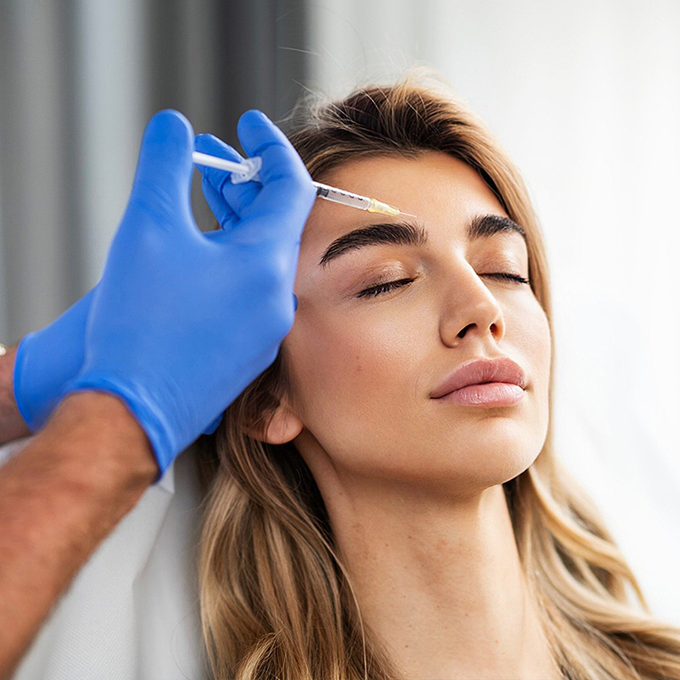 Nekirurški ili Kirurški Lifting lica?